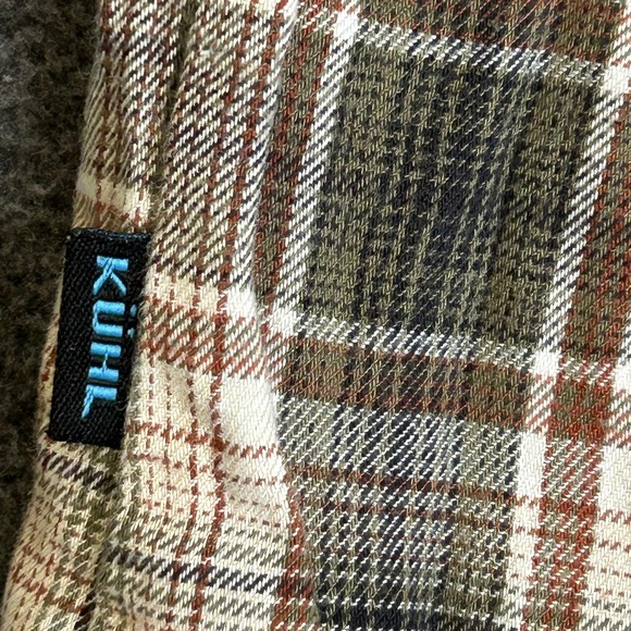 Kuhl Shirt Mens XL Green Plaid Long Sleeve Button Front Outdoor Hiking Casual - Picture 5 of 10